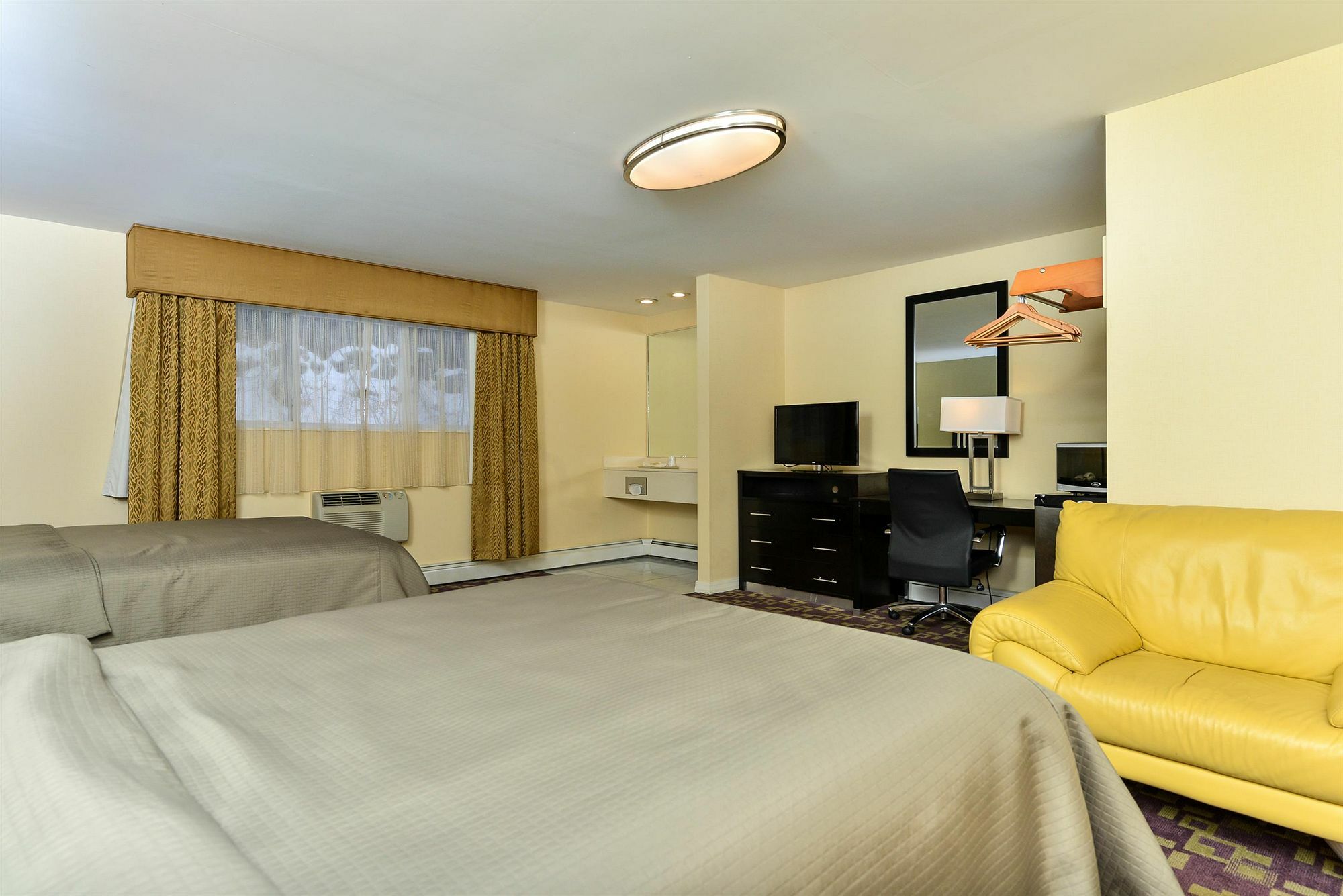 Americas Best Value Inn Providence-North Scituate Екстер'єр фото